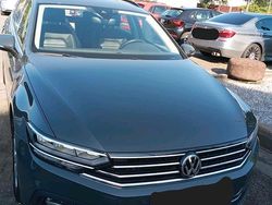 Grau Gebraucht 2020 VW Passat Kombi | 19.500 € (Teuer)