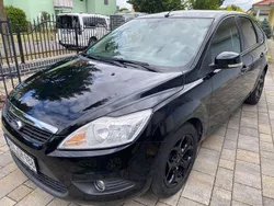 Schwarz Gebraucht 2010 Ford Focus Style Limousine | 2.349 € (Guter Preis)