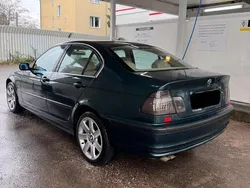 Grün Gebraucht 1998 BMW 320 Limousine | 2.849 € (Fairer Preis)
