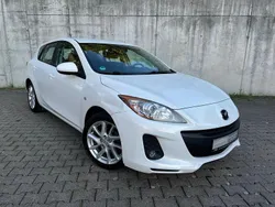 Weiß Gebraucht 2012 Mazda 3 Center-Line Limousine | 6.790 € (Guter Preis)