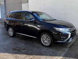 Schwarz Gebraucht 2020 Mitsubishi Outlander P-HEV Basis SUV | 17.500 € (Guter Preis)