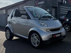 Silber Gebraucht 2002 Smart ForTwo Cabrio Cabrio | 2.500 €