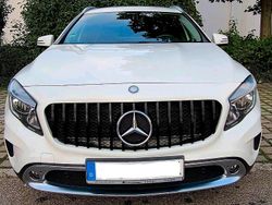 Weiß Gebraucht 2016 Mercedes GLA220 Urban SUV | 17.990 € (Fairer Preis)
