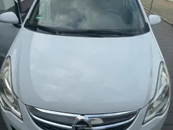 Weiß Gebraucht 2012 Opel Corsa Kleinwagen | 3.999 € (Fairer Preis)