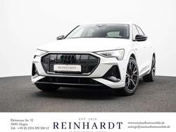 Gletscherweiß metallic Gebraucht 2022 Audi e-tron Sportback Black Edition SUV | 40.470 € (Fairer Preis)