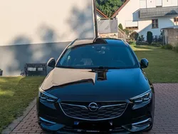 Schwarz Gebraucht 2017 Opel Insignia Innovation Kombi | 15.690 € (Etwas zu teuer)
