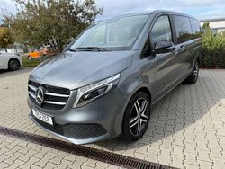 Grau Gebraucht 2020 Mercedes V300 Avantgarde Van / Kleinbus | 51.900 € (Guter Preis)