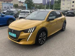 Gelb Gebraucht 2021 Peugeot e-208 GT Kleinwagen | 17.490 € (Guter Preis)