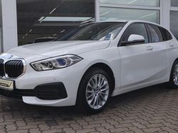 Alpinweiß uni Gebraucht 2024 BMW 118 Advantage Kleinwagen | 24.490 € (Fairer Preis)