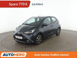 Grau Gebraucht 2020 Toyota Aygo X-play Kleinwagen | 13.220 € (Etwas zu teuer)