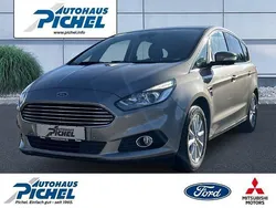 Silber(metallic) Gebraucht 2016 Ford S-MAX Titanium Van / Kleinbus | 15.990 € (Fairer Preis)
