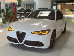 Weiß Neu 2024 Alfa Romeo Giulia Limousine | 49.900 € (Fairer Preis)