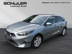 Grau Gebraucht 2024 Kia Ceed Limousine | 17.800 € (Guter Preis)