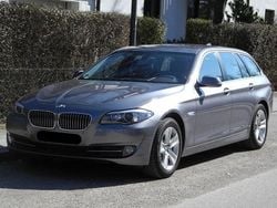 Grau Gebraucht 2011 BMW 520 Kombi | 10.490 € (Fairer Preis)