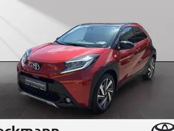 3u4)/ black mica (209) (rot Gebraucht 2022 Toyota Aygo Connect Style Kleinwagen | 17.890 € (Fairer Preis)