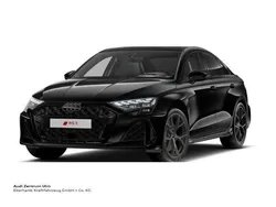 Mythosschwarz metallic Neu 2025 Audi RS3 Sport Kleinwagen | 77.290 €