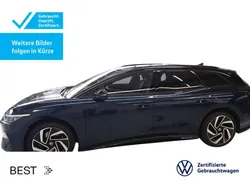 Aquamarinblau metallic/schwarz Gebraucht 2024 VW ID.7 Pro Limousine | 48.249 €