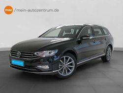Deep black Gebraucht 2024 VW Passat Elegance Kombi | 35.892 € (Etwas zu teuer)