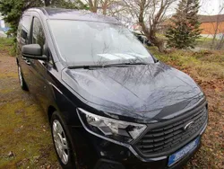 Blau Gebraucht 2024 Ford Tourneo Connect Trend Van / Kleinbus | 29.990 € (Guter Preis)