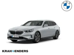 Grau Neu 2025 BMW 520 M Sport Kombi | 63.990 € (Guter Preis)