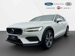 Crystalwhite pearl Gebraucht 2022 Volvo V60 CC Plus Kombi | 63.590 €