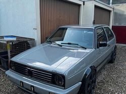 Grau Gebraucht 1991 VW Golf II GT Kleinwagen | 16.999 €