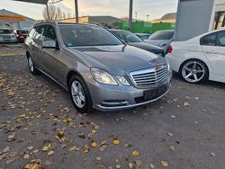 Silber Gebraucht 2010 Mercedes E200 Kombi | 12.900 € (Etwas zu teuer)