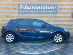 Blau Gebraucht 2011 Opel Astra Selection Limousine | 5.999 € (Etwas zu teuer)