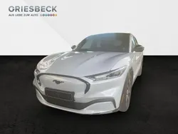 Space white Gebraucht 2022 Ford Mustang Mach-E Extended Range SUV | 36.770 € (Superpreis)