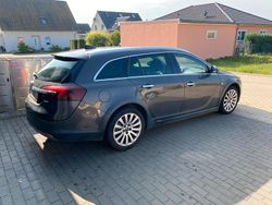 Grau Gebraucht 2016 Opel Insignia Kombi | 8.299 € (Fairer Preis)