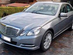 Grau Gebraucht 2012 Mercedes E200 Elegance Limousine | 16.900 € (Teuer)
