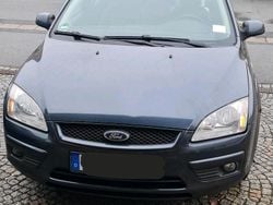 Grau Gebraucht 2007 Ford Focus Kombi | 1.450 € (Guter Preis)
