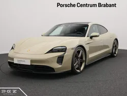 Grau Gebraucht 2024 Porsche Taycan GTS Edition Limousine | 119.750 €