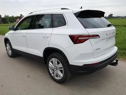 Schwarz Neu 2025 Skoda Karoq Selection SUV | 38.490 € (Fairer Preis)