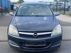 Grau Gebraucht 2005 Opel Astra GTC Edition Kleinwagen | 2.490 € (Fairer Preis)