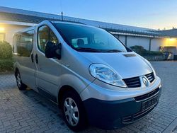 Grau Gebraucht 2011 Renault Trafic Van | 11.990 €