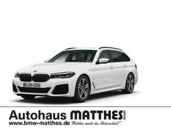 Weiss Gebraucht 2023 BMW 520 Shadowline Kombi | 41.950 € (Etwas zu teuer)