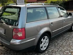 Grau Gebraucht 2004 VW Passat Highline Kombi | 2.990 € (Fairer Preis)