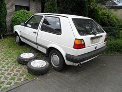 Weiß Gebraucht 1990 VW Golf II Kleinwagen | 1.300 €