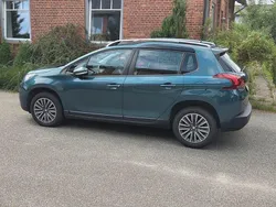 Grün Gebraucht 2017 Peugeot 2008 Active SUV | 7.399 € (Guter Preis)