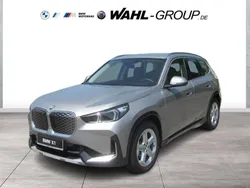 Grau Neu 2025 BMW iX1 xLine SUV | 45.890 € (Fairer Preis)