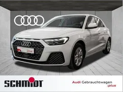 Gletscherweiß metallic Gebraucht 2023 Audi A1 Sportback Comfort Kleinwagen | 20.440 € (Guter Preis)