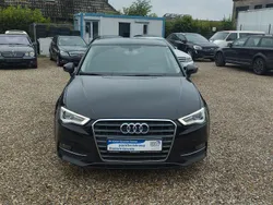 Schwarz Gebraucht 2015 Audi A3 Ambiente Limousine | 10.969 € (Superpreis)