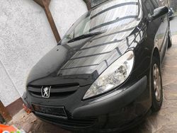 Braun Gebraucht 2003 Peugeot 307 Kombi | 750 € (Guter Preis)