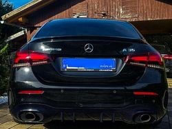 Schwarz Gebraucht 2019 Mercedes A35 AMG AMG Limousine | 41.000 €