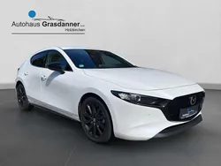 Weiß Gebraucht 2023 Mazda 3 Homura-Line Limousine | 24.900 € (Fairer Preis)