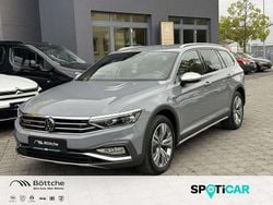 Grau Gebraucht 2022 VW Passat Kombi | 33.550 € (Fairer Preis)