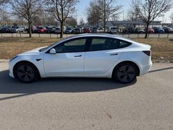 Weiß Gebraucht 2021 Tesla Model 3 Standard Range Limousine | 30.000 € (Fairer Preis)
