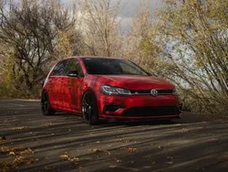Rot Gebraucht 2019 VW Golf VII R Limousine | 24.990 € (Fairer Preis)