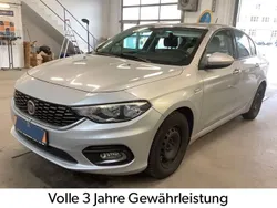 Silber Gebraucht 2016 Fiat Tipo Easy Limousine | 10.948 € (Fairer Preis)